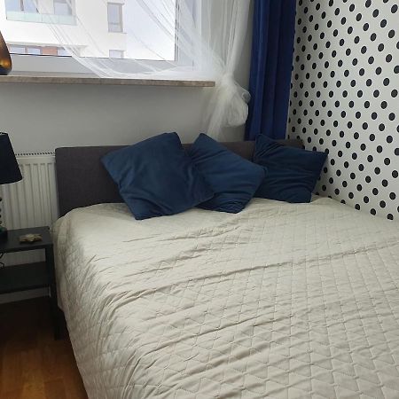 Apartament Przy Metro Warschau Buitenkant foto